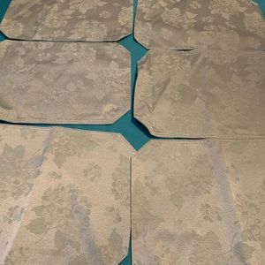 Set of 6 vintage fabric placemats